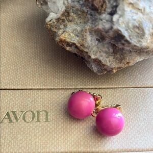 Vintage Avon Hot Pink Ball Clip Earrings Gold Mod Retro Barbie Pop